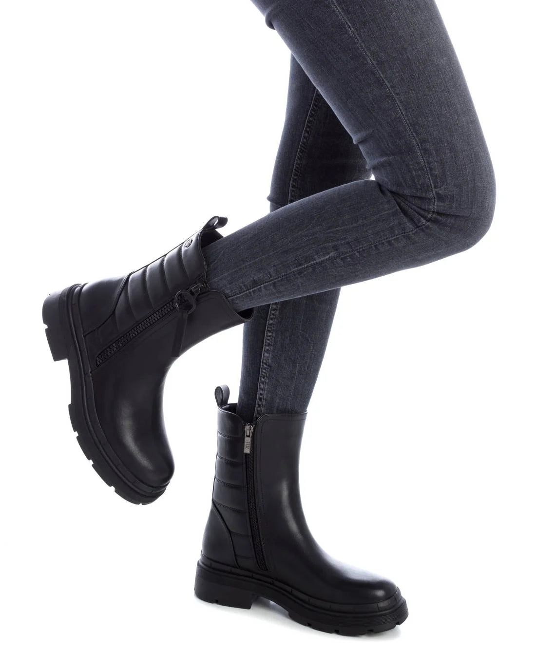 XTI 143307 Botín Motero Acolchado de Mujer Negro - imagen 2