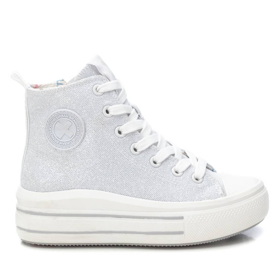 Zapatilla abotinada metalizada XTI Kids 151225 para niña plata - imagen 1