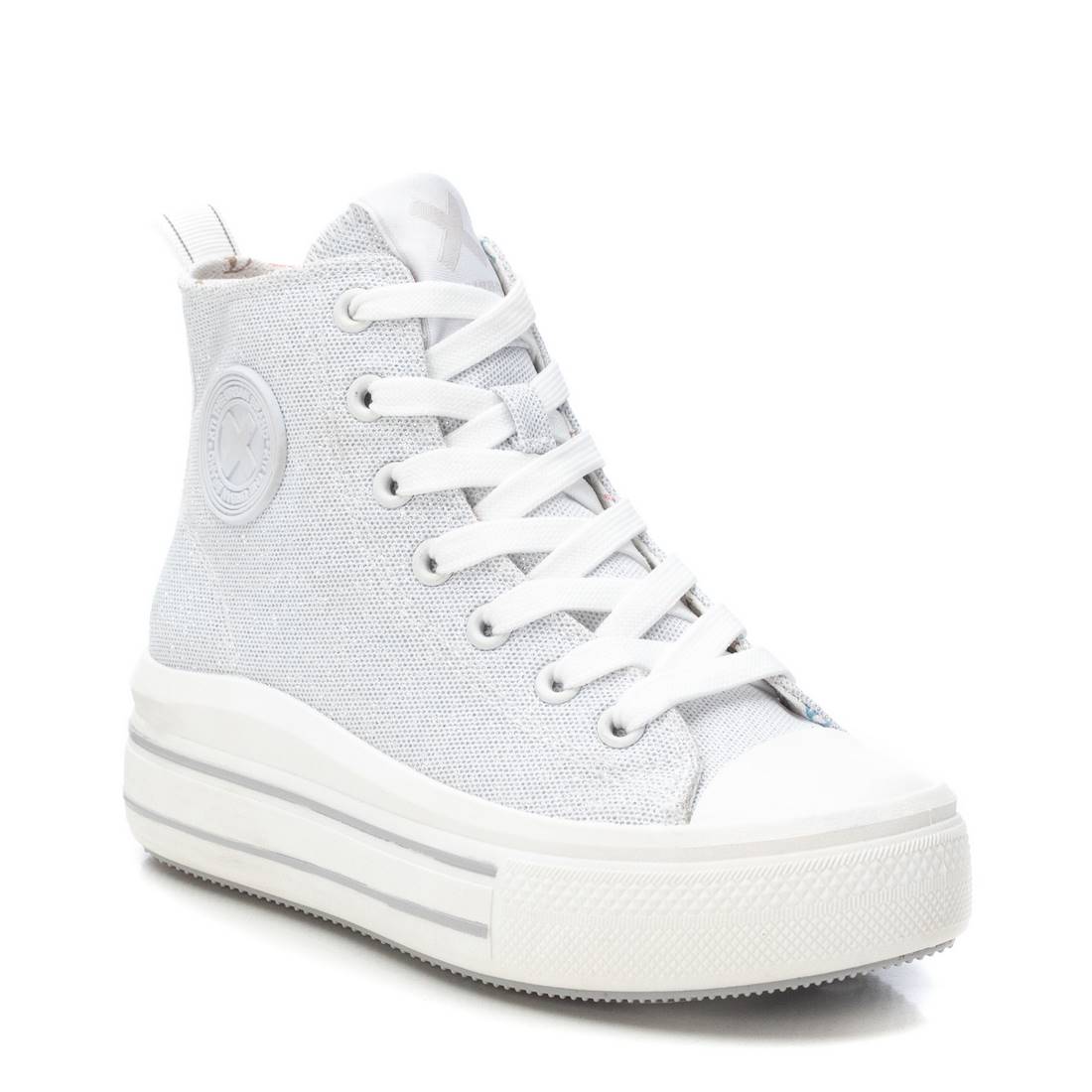 Zapatilla abotinada metalizada XTI Kids 151225 para niña plata - imagen 2
