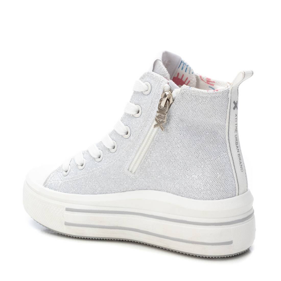 Zapatilla abotinada metalizada XTI Kids 151225 para niña plata - imagen 3
