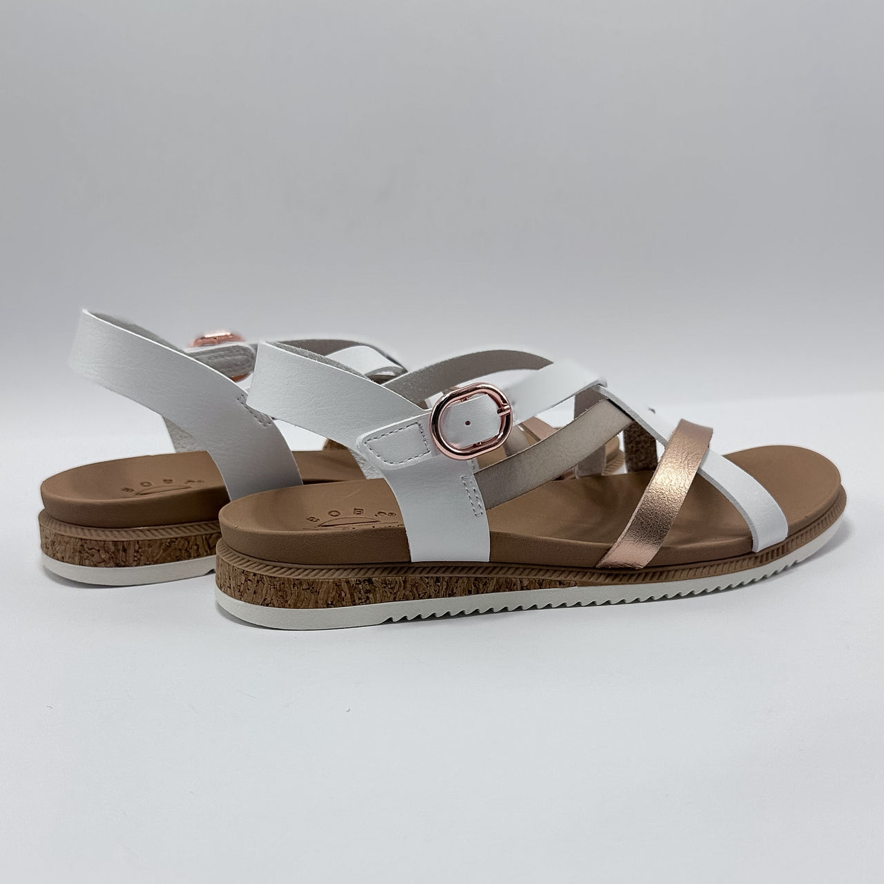 Skechers 114709/WHT BOBS Desert Kiss Low - Peak Rank Sandalia Mujer